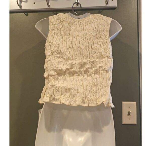 ASOS DESIGN shirred sleeveless tank in ivory medium - Picture 2 of 4